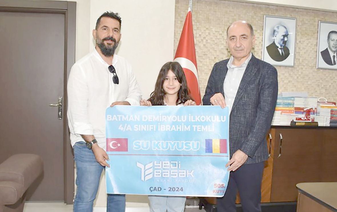 ÖĞRENCİLER, AFRİKA’DA SU KUYUSU AÇTILAR