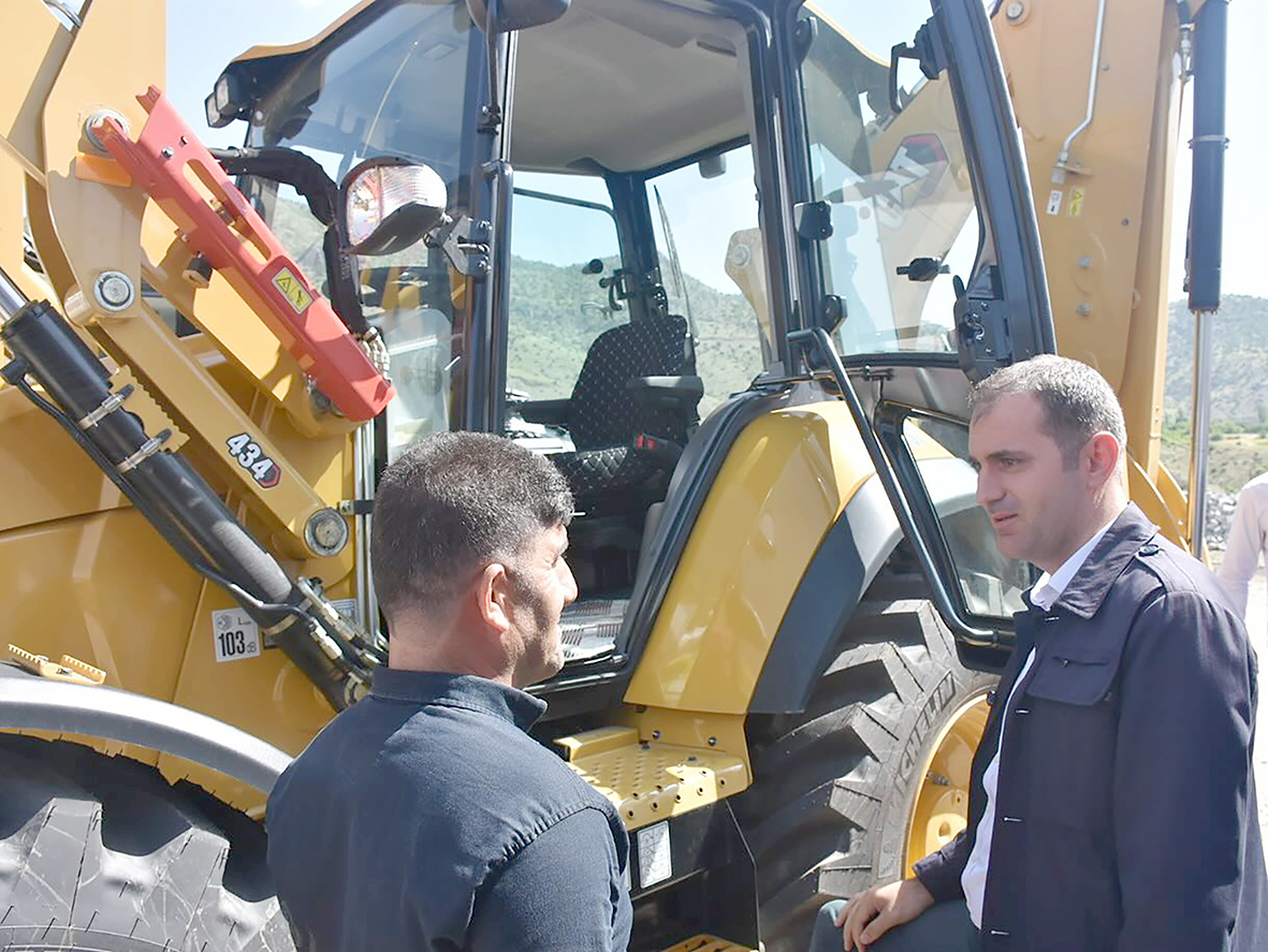 SASON’A İŞ MAKİNELER TESLİM EDİLDİ