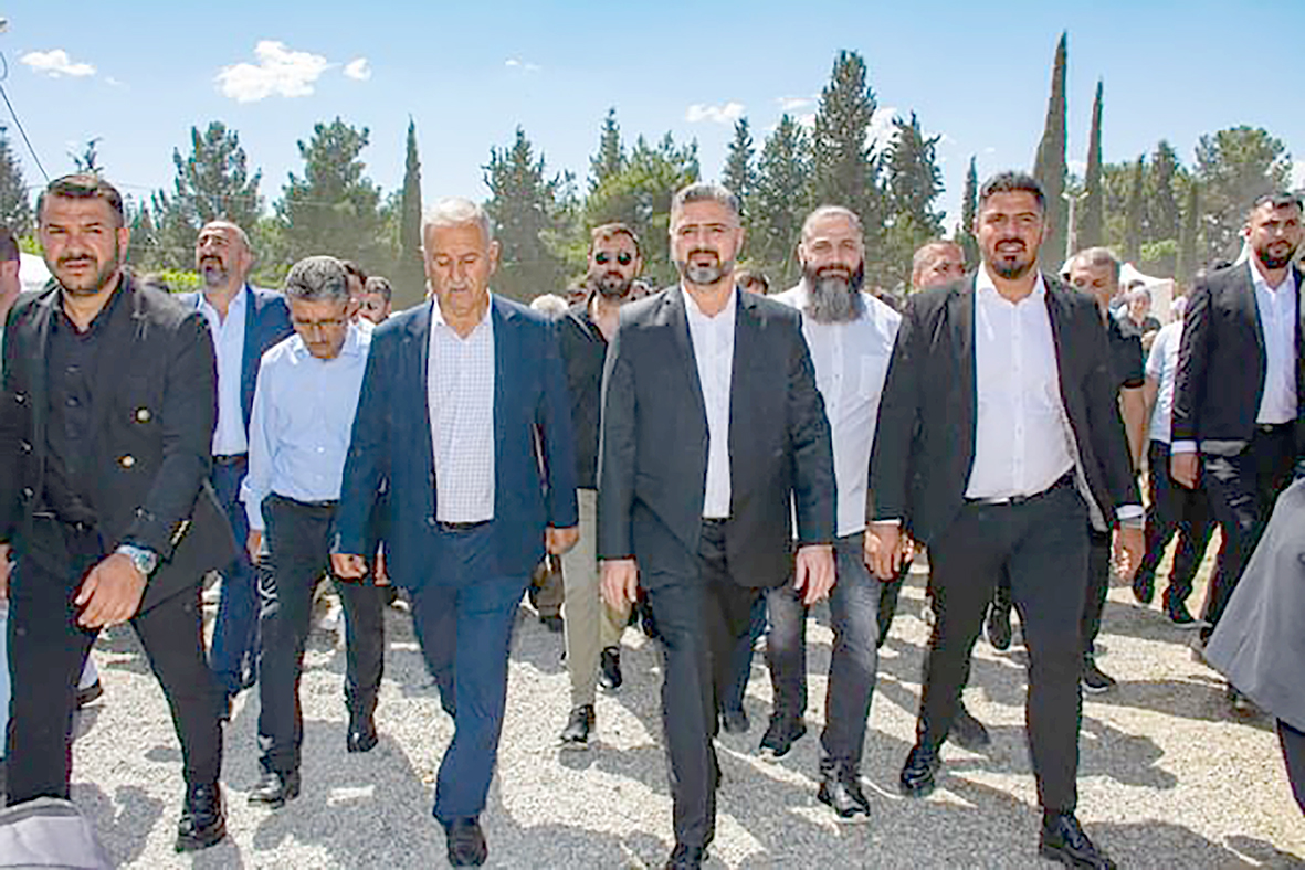 ŞEYH HALİD TÜRBESİ ZİYARETÇİ AKININA UĞRADI