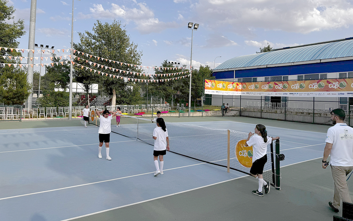 SOFT CUP 2024’TE İLK GÜN COŞKUYLA TAMAMLANDI!