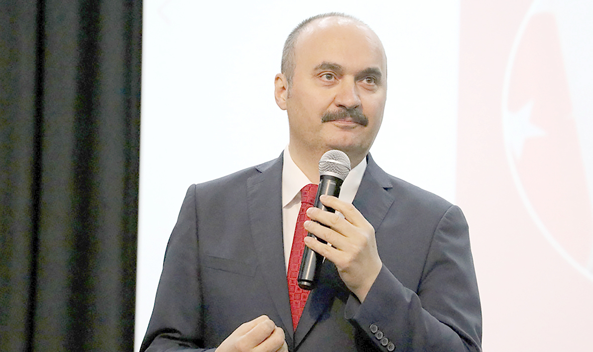 VALİ CANALP “İŞÇİ KARDEŞLERİMİZİN GÜNLERİNİ KUTLUYORUM”