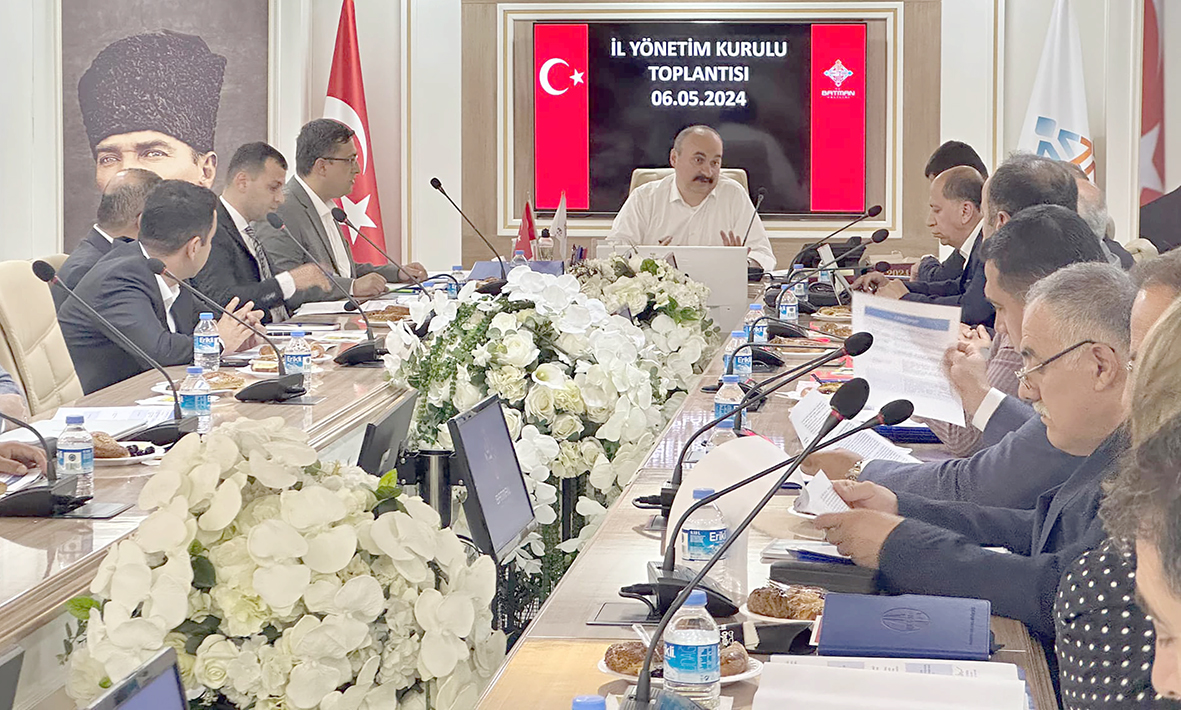 SABAH 5’TE TOPLANTI!