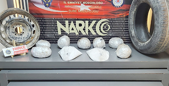 9 KİLO 560 GRAM METAMFETAMİN ELE GEÇİRİLDİ