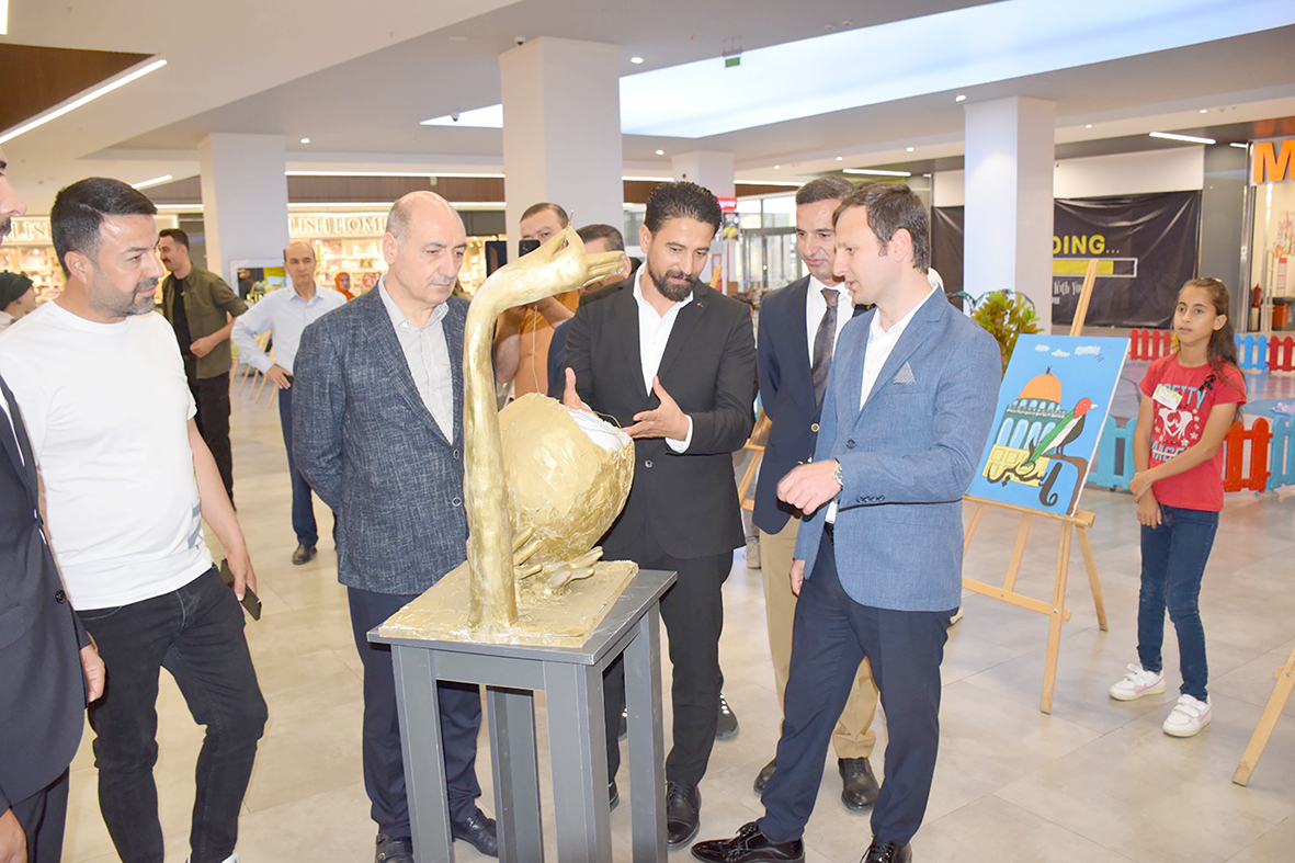 FİLİSTİN RESİM SERGİSİ AÇILDI