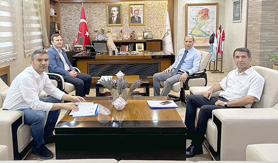 KÖYLÜLERİN TALEPLERİNİ GÖRÜŞTÜLER