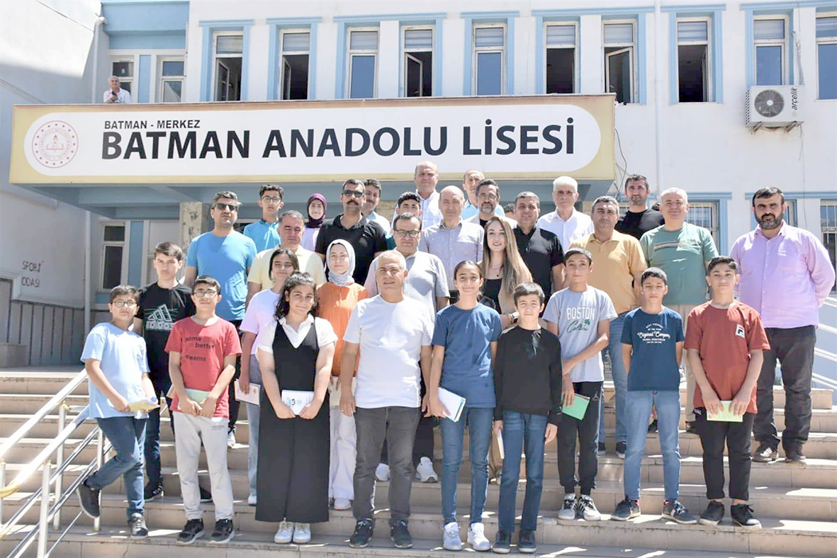 MATEMATİK DOSTLARI ÖDÜLLERİ VERİLDİ