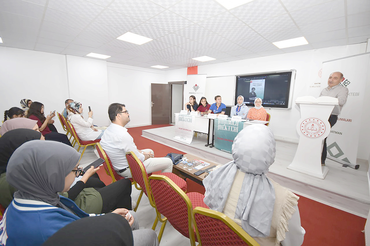 ÖĞRENCİLER BOZKIRIN BİLGESİNİ ANLATTI