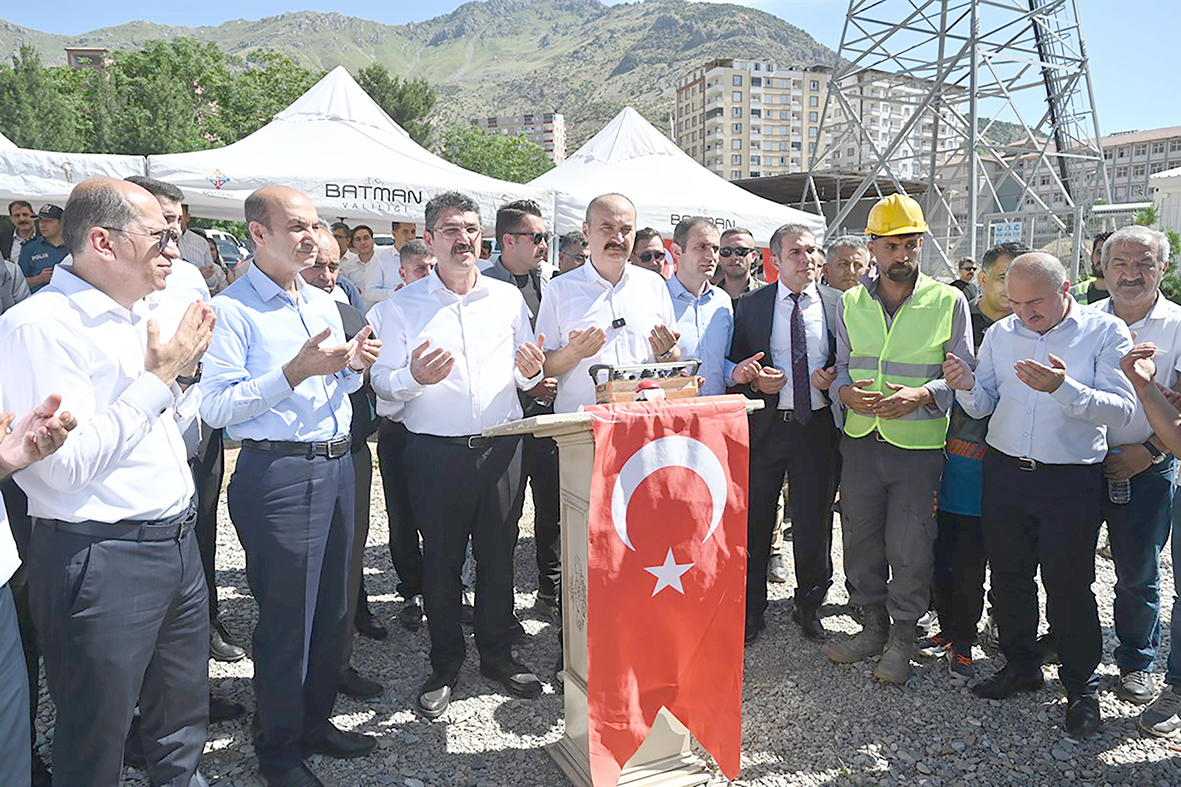 VALİ, SASON’U ZİYARET ETTİ
