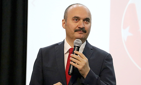 VALİ CANALP “BABALARIMIZA HÜRMETTE KUSUR ETMEMELİYİZ”