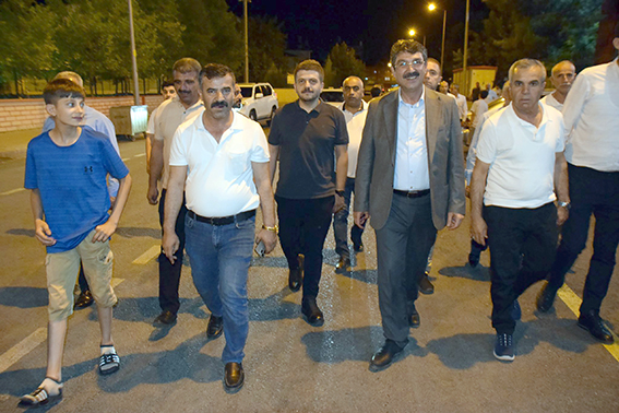 “8 MAHALLEMİZ İÇİN ACİL SERVİSİN AÇILMASINI İSTİYORUZ”