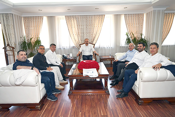 ASRİAD’DAN VALİ CANALP’A ZİYARET