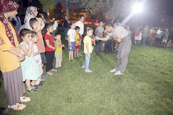 ÇOCUKLAR ANA DİLLERİNDE EĞLENEREK ÖĞRENDİ