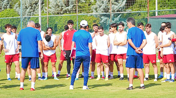 GENÇLER KAMPA KATILDI