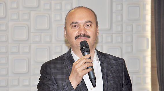 “FEDAKÂRCA GÖREV YAPAN TÜM BASIN MENSUPLARININ BAYRAMINI KUTLARIM”