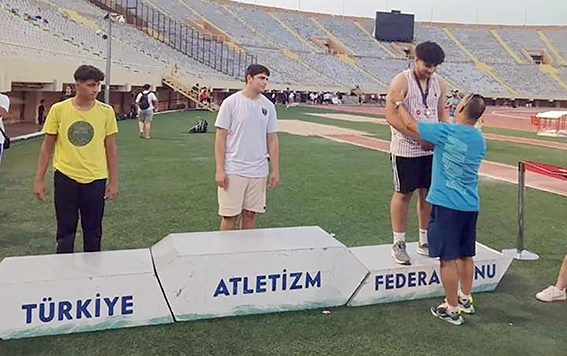 VEYSEL KARANİ’DEN 3 TÜRKİYE DERECESİ