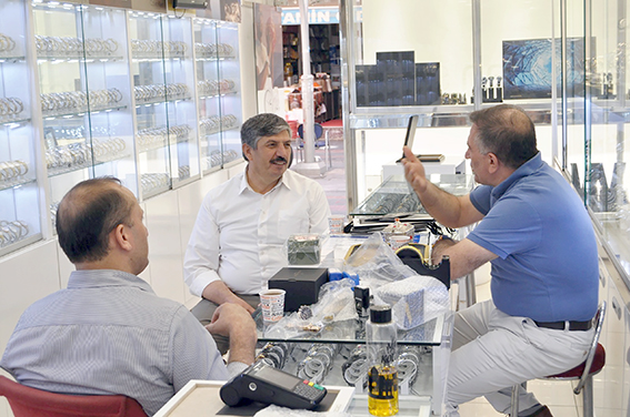 “ESNAFIN SORUNLARINI ÇÖZÜN”