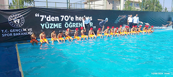 KAYMAKAM ÖZTAŞ, ÖĞRENCİLERİ ZİYARET ETTİ