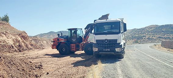 KÖY TAZİYE EVİNDE ÇALIŞMALARI DEVAM EDİYOR