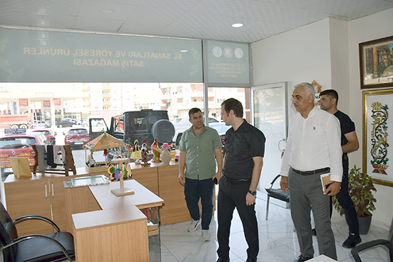 YÖRESEL ÜRÜNLER SATIŞ MERKEZİNE ZİYARET