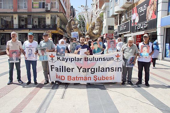 KAYIP YAKINLARI ÇELİK’İN AKIBETİNİ SORDU