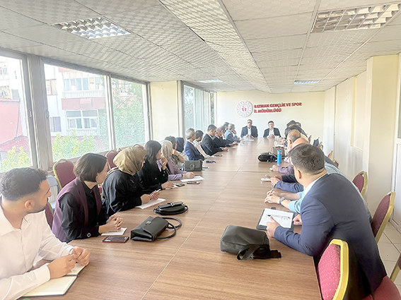 YURTLARIN SORUNLARI GÖRÜŞÜLDÜ