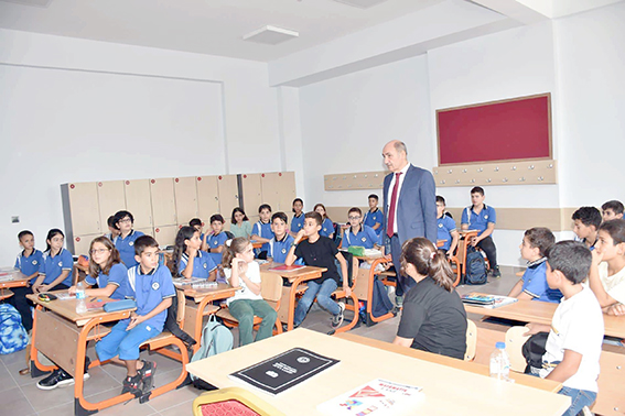 OKUL ZİYARET EDİP ÖĞRETMENLERLE GÖRÜŞTÜLER