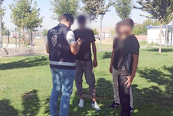 OKULLAR ÇEVRESİNDE GÜVENLİK ÖNLEMLERİ ARTTIRILDI