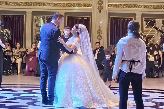 YILDIZ VE KARAKUŞ AİLELERİNİN BÜYÜLEYİCİ DÜĞÜNÜ