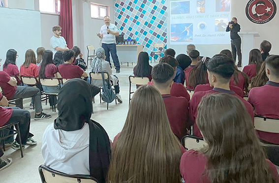 AKADEMİSYEN ÖĞRENCİ BULUŞMALARINDA BU HAFTA