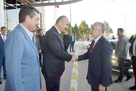 BAKAN IŞIKHAN BATMAN’DAN ANKARA’YA UĞURLANDI