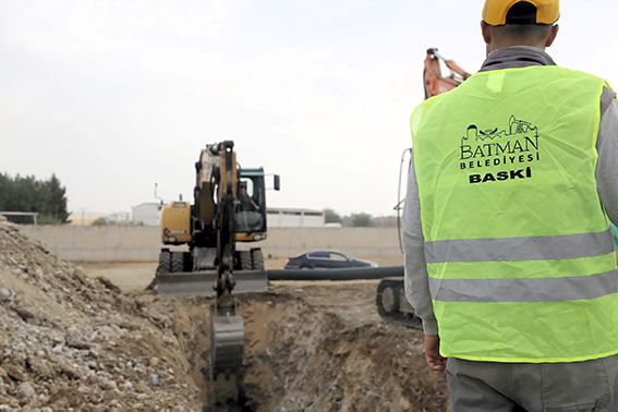 BAYINDIR’A 700 METRELİK YENİ ATIK SU HATTI