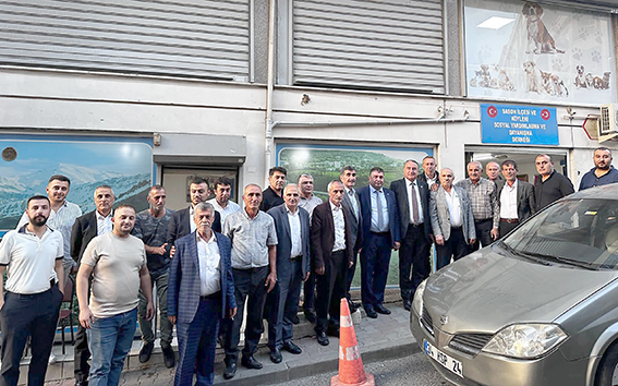 CHP’Lİ YAŞAR, İSTANBUL’DA HEMŞERİLERİYLE BULUŞTU