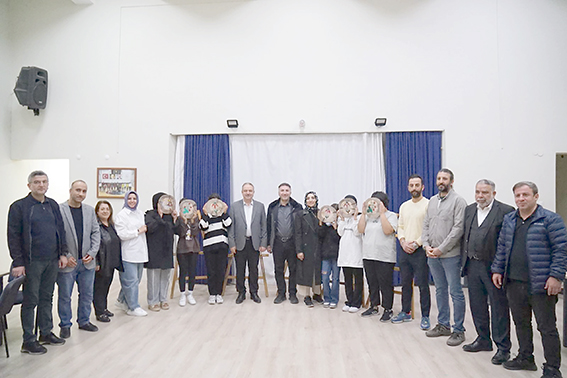 ÇOCUKLARDAN YÖRESEL FİGÜR ÇİZİM VE BOYAMASI