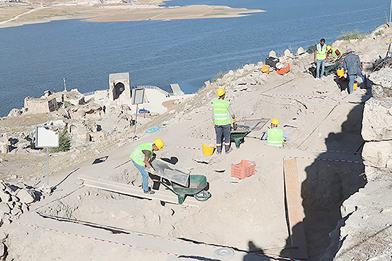 HASANKEYF’TE 1600 YILLIK ASKERİ YAPININ KALINTILARI BULUNDU