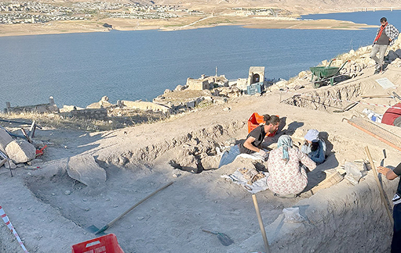 HASANKEYF’TE ARKEOLOJİK KAZILAR DEVAM EDİYOR