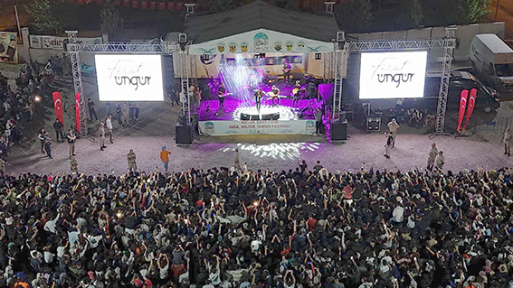 KOZLUK’TA FERAT ÜNGÜR RÜZGARI ESTİ