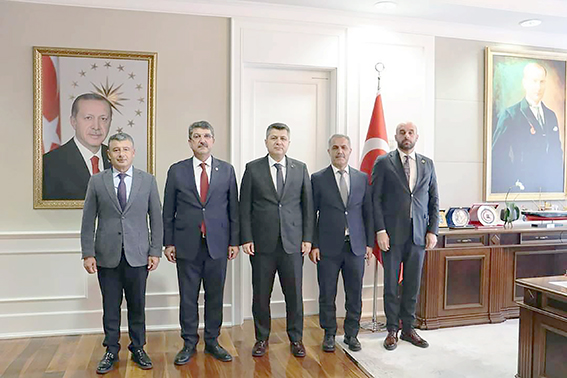 BAKAN YARDIMCISINA ‘DESTEK’ ZİYARETİ