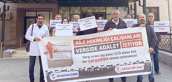 “VERGİ GELİRLERİ YÜKSELİYOR, KAMU PERSONEL PAYI AZALIYOR”