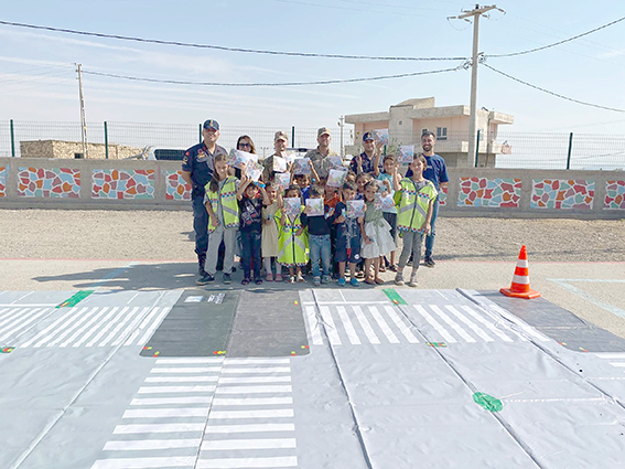 TRAFİK JANDARMA ÖĞRENCİLERLE BULUŞTU