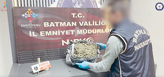 UYUŞTURUCU OPERASYONU: 4 KİLO 150 GRAM SKUNK ELE GEÇİRİLDİ