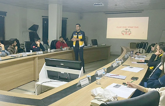 ACİL SAĞLIK PERSONELİNE TRAVMA İLERİ YAŞAM DESTEĞİ EĞİTİMİ