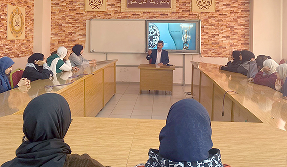 AKADEMİSYENLER LİSE ÖĞRENCİLERİ İLE BULUŞTU