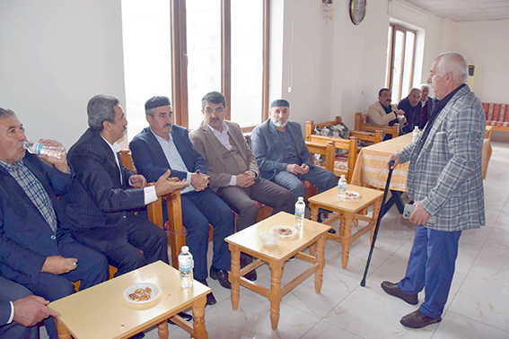 BAYRAKLI VE BIÇAKÇI KÖYLERİNE ZİYARET ETTİLER