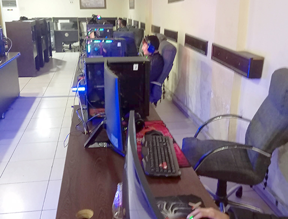 İNTERNET KAFELERDE YOĞUN DENETİM