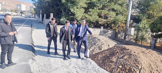 KALDIRIM VE AYDINLATMA ÇALIŞMALARI YERİNDE İNCELENDİ