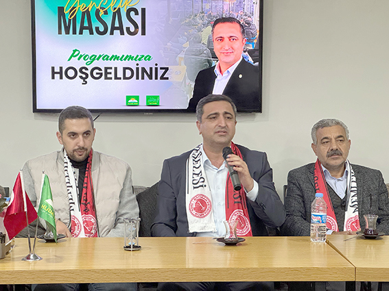 RAMANLI, GENÇLİK MASASI’NDA GENÇLERLE BULUŞTU