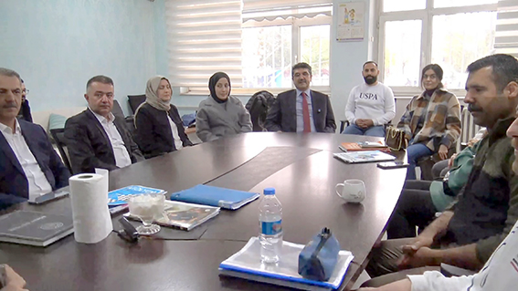 “ÖĞRETMENLİK YÜCE BİR MESLEKTİR”