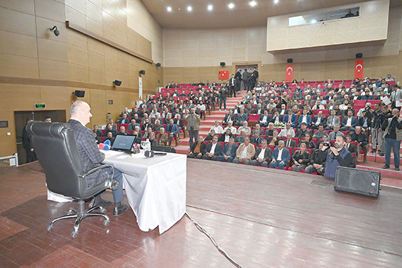 “FİZİKSEL ZARARLARI ONARIRIZ AMA ZİHİNSEL TAHRİBAT UZUN SÜRELİ OLUYOR”