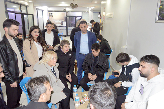 CHP HEYETİ, BATMANLILARI DİNLEDİ