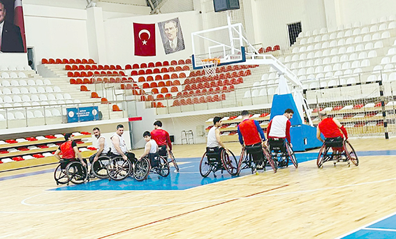 ENGELLİLER BASKETBOL TAKIMI AMED MAÇINA KİLİTLENDİ